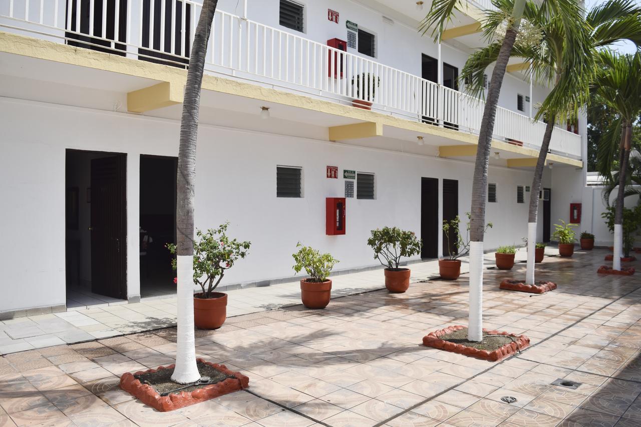 Hotel Lb Manzanillo Eksteriør bilde